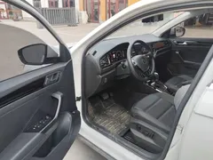 2022 Volkswagen T-Roc 280TSI DSG 2WD Comfort Plus, белый — фото 12