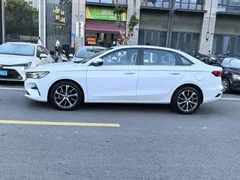 2022 Geely Emgrand 1.5L CVT Elite 4th Gen, белый — фото 3