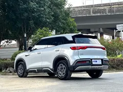2024 BYD Yuan UP 401km Vitality, белый — фото 4