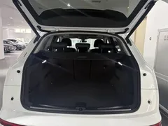 2021 Audi Q5L 40 TFSI Fashion Sport, белый — фото 9