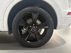 2021 Audi Q5L 40 TFSI Fashion Sport, белый — фото 14