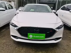 2021 Mazda 3 2.0L AT, белый — фото 3