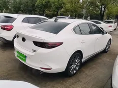 2021 Mazda 3 2.0L AT, белый — фото 7