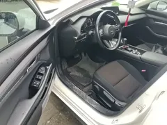2021 Mazda 3 2.0L AT, белый — фото 16