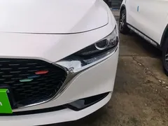 2021 Mazda 3 2.0L AT, белый — фото 24