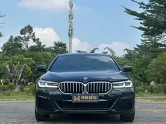 2022 BMW 5 Series 530Li Leading M Sport Package, чёрный — фото 2