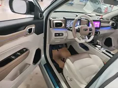2022 Geely ICON 1.5TD Limited Edition, синий — фото 16