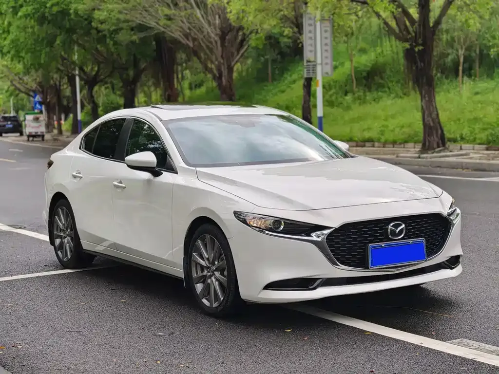 2022 Mazda 3 2.0L AT