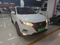 2022 Nissan Qashqai 2.0L CVT XV Prem Luxury, белый — фото 4