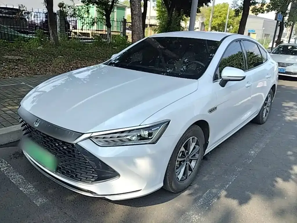 2024 BYD Qin PLUS Honor DM-i PHEV 55km Leading