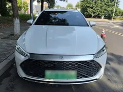 2024 BYD Qin PLUS Honor DM-i PHEV 55km Leading, белый — фото 3
