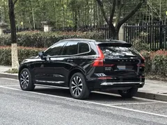 2023 Volvo XC60 4WD Luxury, чёрный — фото 12