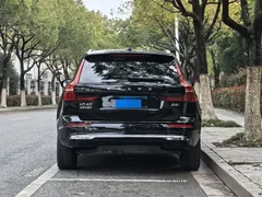 2023 Volvo XC60 4WD Luxury, чёрный — фото 13