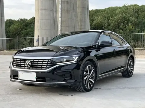 2022 Volkswagen Passat 330TSI Elite