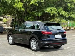 2021 Volkswagen Touareg 2.0TSI, чёрный — фото 12