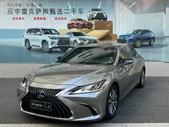 2021 Lexus ES 300h Excellence — фото 1