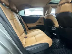 2021 Lexus ES 300h Excellence — фото 14