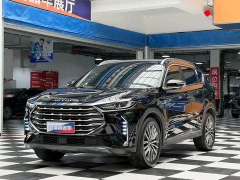2023 Jetour X70 PLUS 1.5T DCT Ziqiang Pro 5-seat