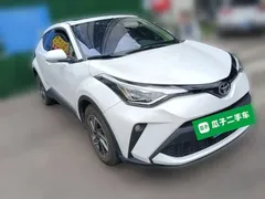 2023 Toyota C-HR 2.0L Luxury, белый — фото 3
