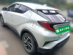 2023 Toyota C-HR 2.0L Luxury, белый — фото 4