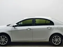 2021 Geely Emgrand UP 1.5L MT Luxury, белый — фото 7