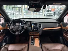 2022 Volvo XC90 B5 Luxury 5-seat, чёрный — фото 11