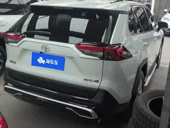 2021 Toyota RAV4 2.0L CVT 2WD Urban, белый — фото 3