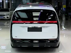 2024 Li Auto MEGA Ultra, белый — фото 13