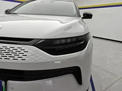 2024 Leapmotor C11 EREV 300 Premium, белый — фото 5