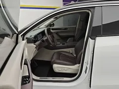 2024 Leapmotor C11 EREV 300 Premium, белый — фото 9