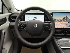 2024 Leapmotor C11 EREV 300 Premium, белый — фото 15