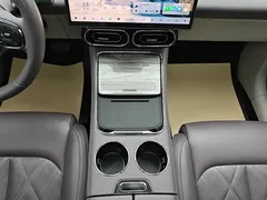2024 Leapmotor C11 EREV 300 Premium, белый — фото 16