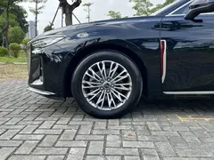 2025 Hongqi H5 1.5T DCT, чёрный — фото 10