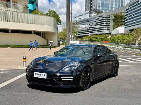 2022 Porsche Panamera 2.9T Platinum Edition