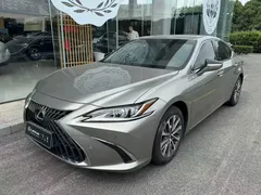 2021 Lexus ES 200 Excellence — фото 1