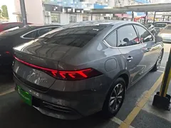 2024 BYD Qin PLUS Honor DM-i PHEV 55km Leading — фото 7