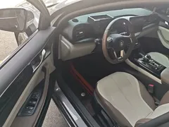 2024 BYD Qin PLUS Honor DM-i PHEV 55km Leading — фото 16