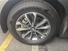 2024 BYD Qin PLUS Honor DM-i PHEV 55km Leading — фото 23