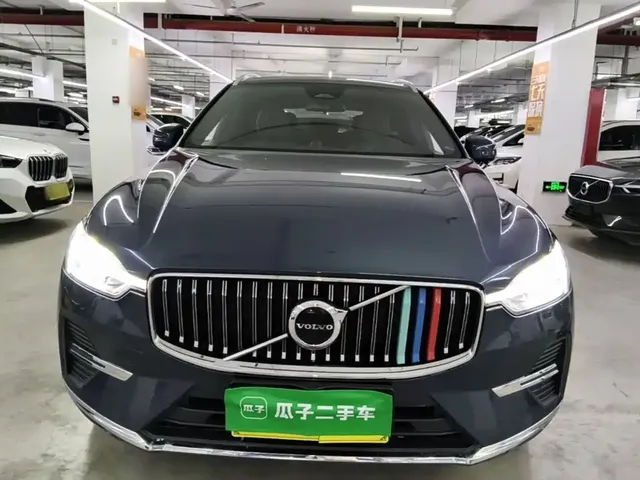 2022 Volvo XC60 4WD Zhiyi Luxury