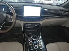 2023 BYD Qin PLUS Champion DM-i PHEV 55KM Leading, синий — фото 10