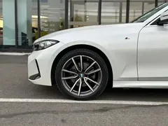 2023 BMW 3 Series 325Li M Sport Package, белый — фото 5