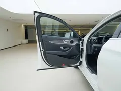 2021 Mercedes-Benz E-Class E 260 L Sport 4MATIC, белый — фото 15