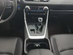 2021 Toyota RAV4 2.0L CVT 4WD Fashion Plus — фото 16
