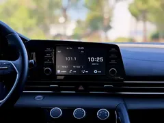 2023 Hyundai Elantra 1.5L CVT GLX Elite — фото 14