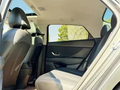 2023 Hyundai Elantra 1.5L CVT GLX Elite — фото 16