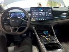 2023 BYD Frigate 07 DM-i PHEV 100km Premium — фото 10