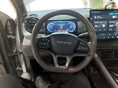 2023 BYD Frigate 07 DM-i PHEV 100km Premium — фото 11