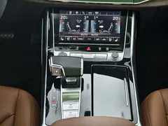 2023 Audi Q7 55 TFSI quattro S line Sport, чёрный — фото 12