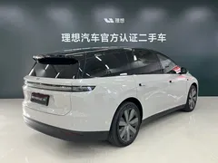 2025 Li Auto i8 Standard — фото 18