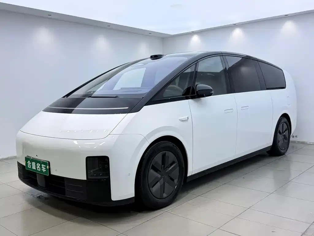 2025 Li Auto MEGA Ultra Smart Refresh